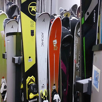 The best of skis and snowboards hire at Flaine Forum